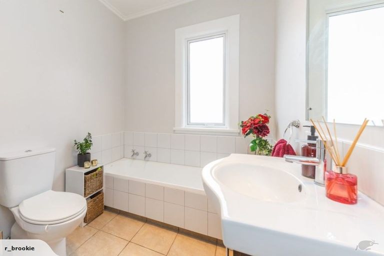 Photo of property in 14 Mcgregor Street, Milson, Palmerston North, 4414