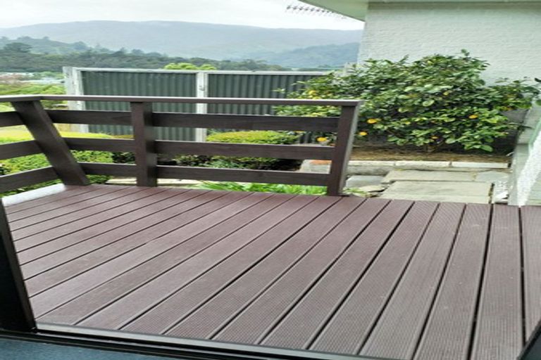 Photo of property in 7a Lincoln Grove, Wainuiomata, Lower Hutt, 5014