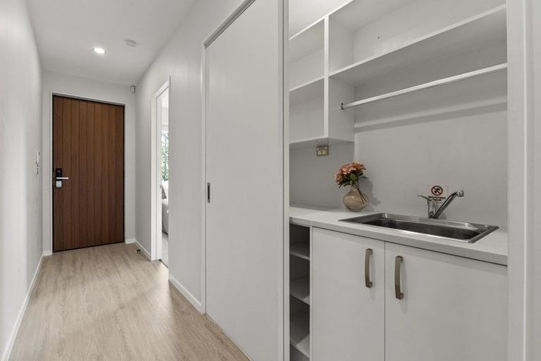 Photo of property in 66 Kano Way, Hobsonville, Auckland, 0616