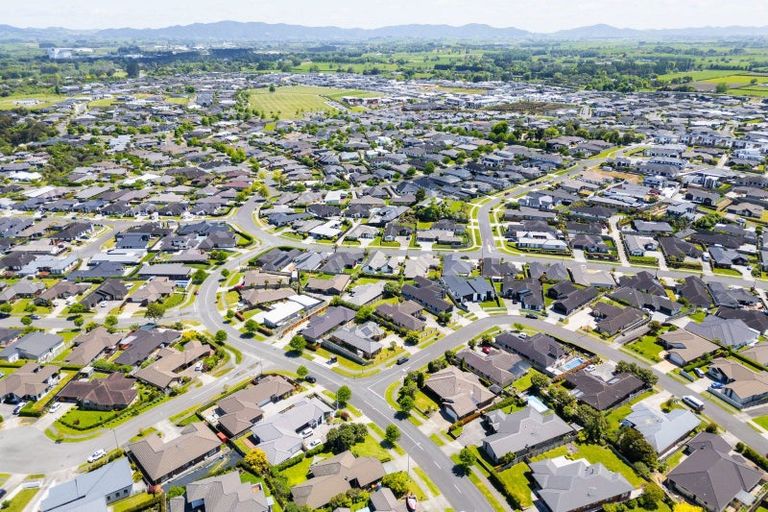 Photo of property in 52 Magellan Rise, Flagstaff, Hamilton, 3210