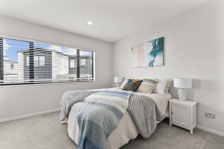 Photo of property in 66 Kano Way, Hobsonville, Auckland, 0616