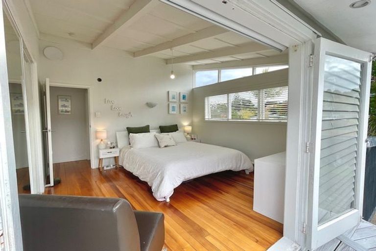 Photo of property in 1/47 Selwyn Crescent, Forrest Hill, Auckland, 0620