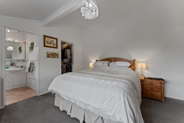 Photo of property in 28 Hanlon Road, Ashhurst, 4884