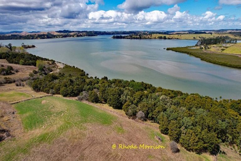 Photo of property in 196 Metcalfe Road, Matakohe, 0593