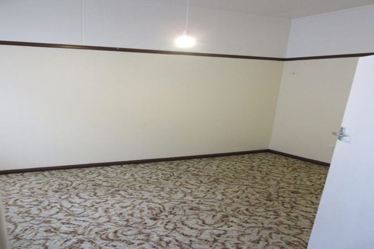 Photo of property in 94 Russell Terrace, Berhampore, Wellington, 6023