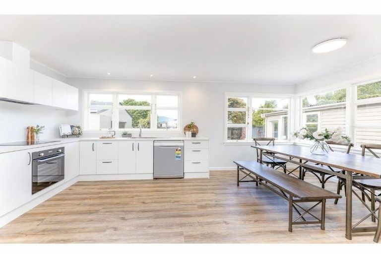 Photo of property in 15 Voss Street, Shirley, Christchurch, 8013