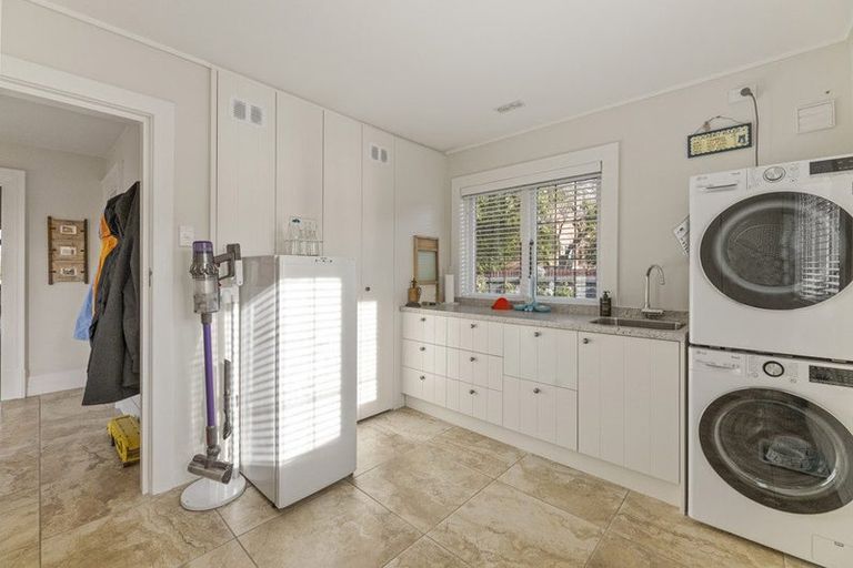 Photo of property in 15 Ings Avenue, Saint Clair, Dunedin, 9012