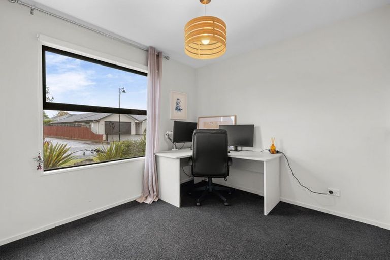 Photo of property in 20 Puhara Avenue, Parklands, Christchurch, 8083