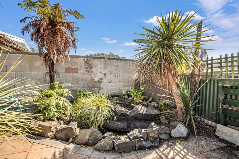 Photo of property in 18 Harlech Street, Oamaru North, Oamaru, 9400