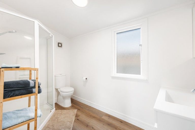 Photo of property in 2 Gavan Street, Cromwell, 9310