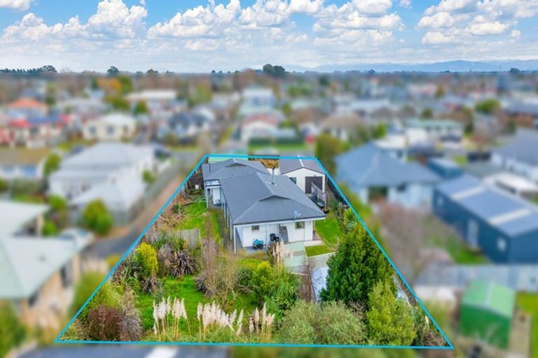 Photo of property in 28 Willock Street, Kaiapoi, 7630
