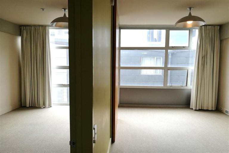 Photo of property in St Pauls Apartments, 81/43u Mulgrave Street, Thorndon, Wellington, 6011