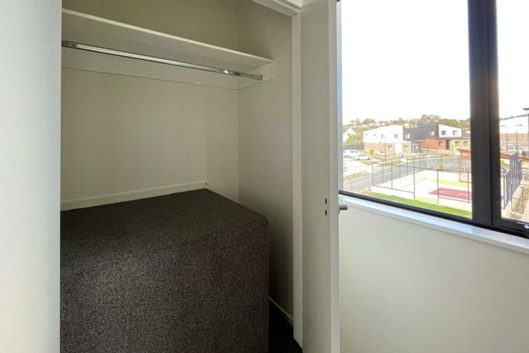 Photo of property in 2/60 Selo Street, Glen Eden, Auckland, 0602