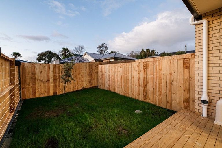 Photo of property in 4/50 Newington Road, Henderson, Auckland, 0612