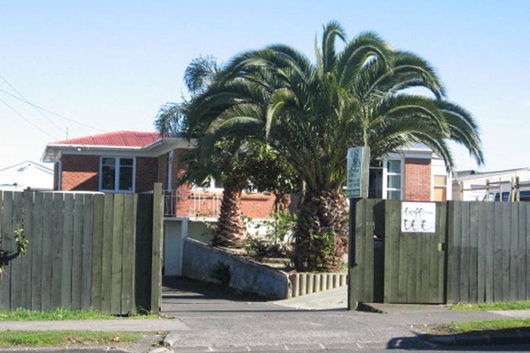 Photo of property in 315 Great South Road, Manurewa, Auckland, 2102