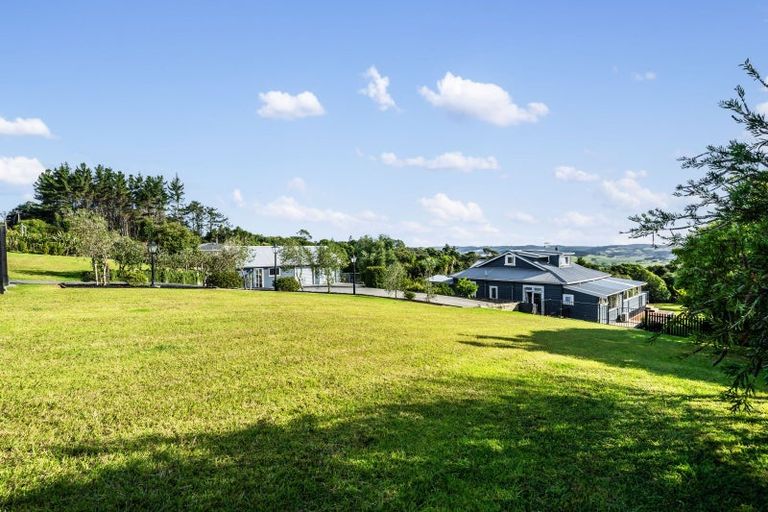 Photo of property in 176 Wishart Road, Helensville, 0875