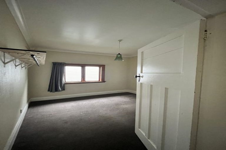 Photo of property in 75 Todman Street, Brooklyn, Wellington, 6021