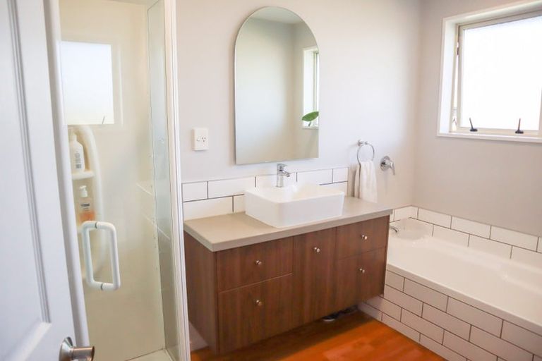 Photo of property in 5 Spitfire Place, Wigram, Christchurch, 8042