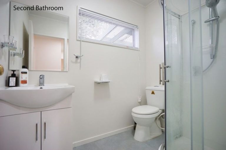 Photo of property in 11 Glenwood Avenue, Birkenhead, Auckland, 0626