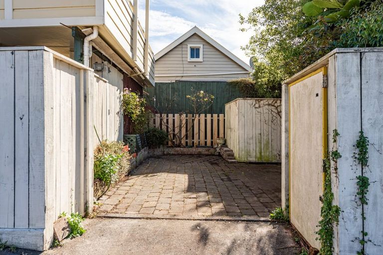 Photo of property in 72 Thompson Street, Mount Cook, Wellington, 6011
