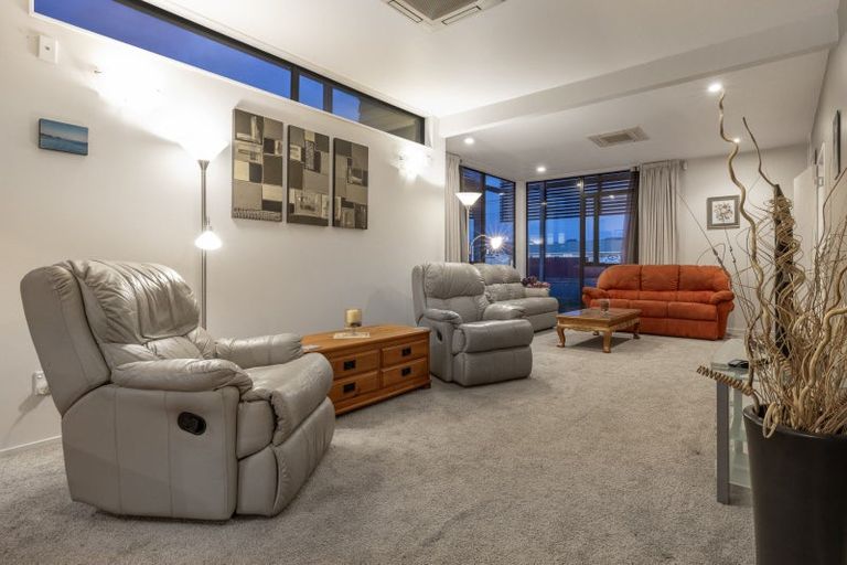 Photo of property in 39 Bristol Street, Levin, 5510