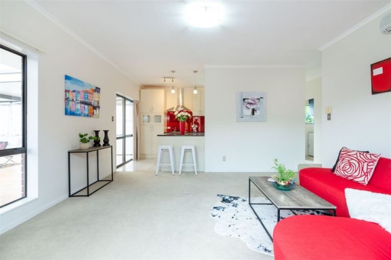 Photo of property in 71 Miro Street, New Lynn, Auckland, 0600