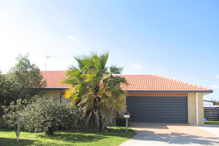 Photo of property in 5 Romana Crescent, Papamoa Beach, Papamoa, 3118