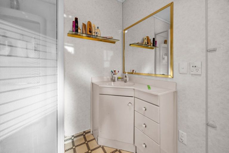 Photo of property in 121b Hamlet Street, Stratford, 4332