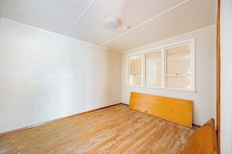 Photo of property in 10-12 Panckhurst Street, Havelock North, 4130