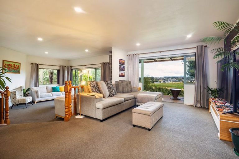 Photo of property in 1/199 Birdwood Road, Massey, Auckland, 0614