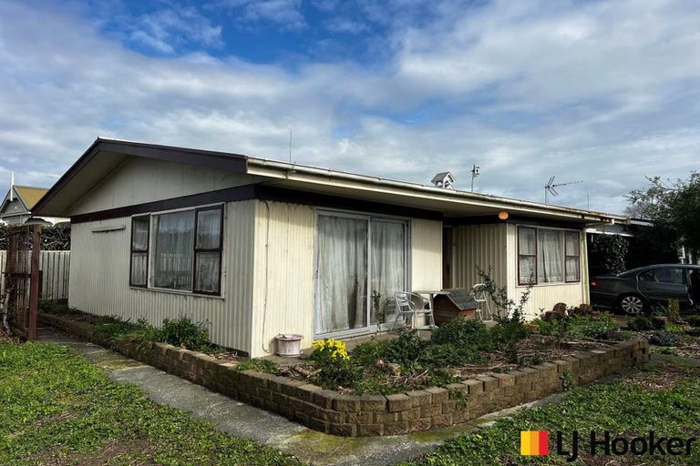Photo of property in 1/91 Queen Street, Waiuku, 2123
