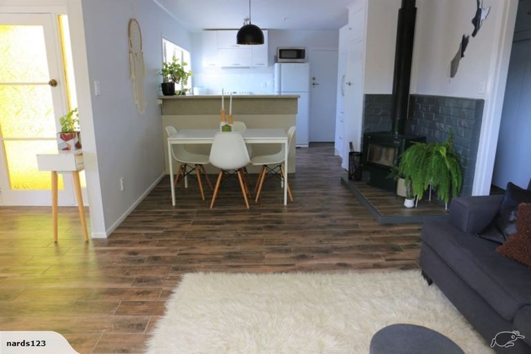 Photo of property in 2/4 Lionel Sharp Place, Pukekohe, 2120