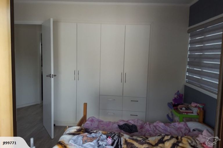 Photo of property in 110 Lauderdale Road, Birkdale, Auckland, 0626