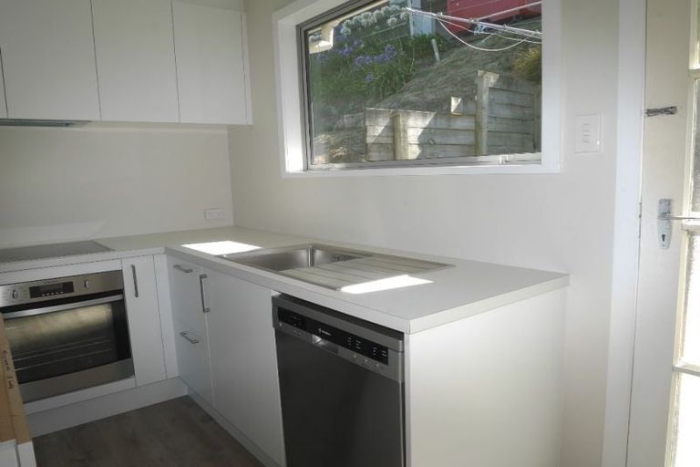Photo of property in 137a Newlands Road, Newlands, Wellington, 6037