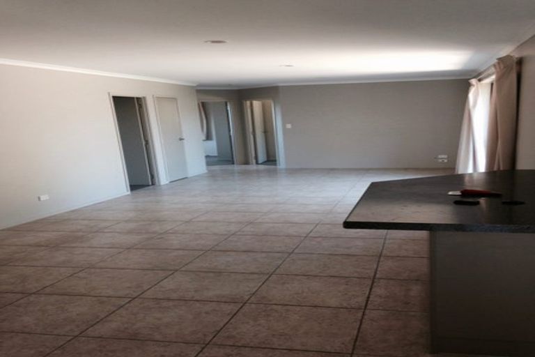 Photo of property in 1204 East Coast Road, Redvale, Albany, 0794