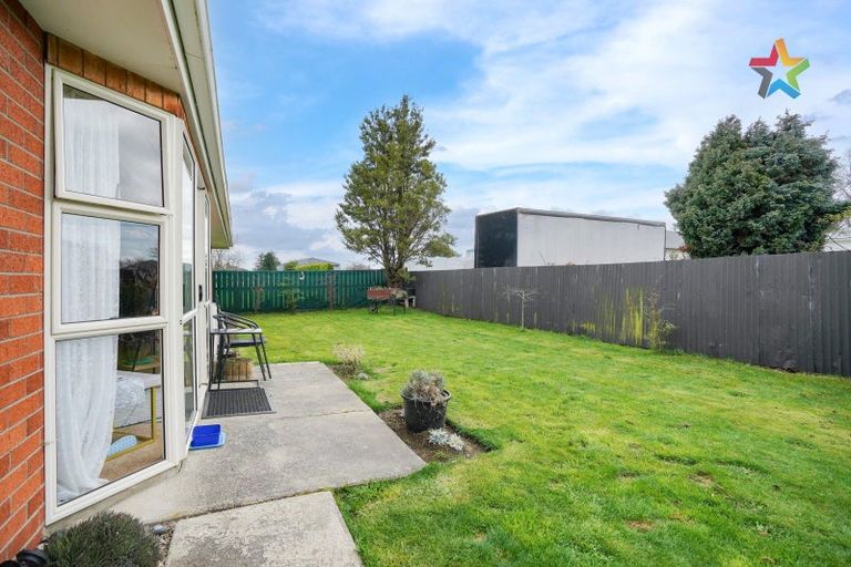 Photo of property in 6 Manse Street, Edendale, 9825
