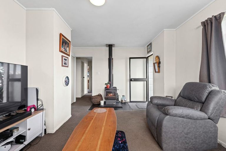 Photo of property in 76a Pohutukawa Drive, Owhata, Rotorua, 3010