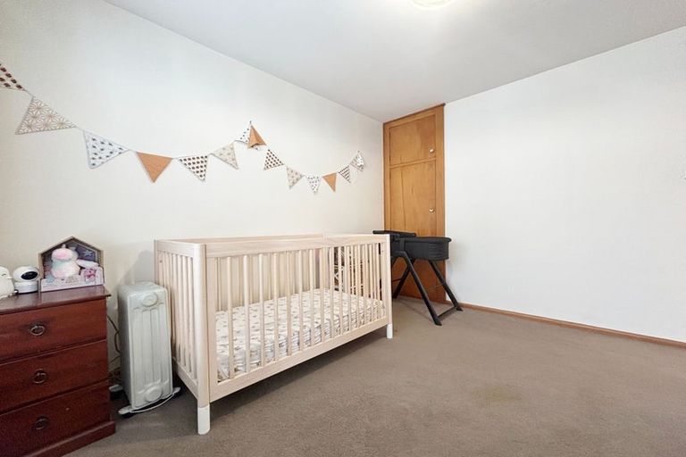 Photo of property in 2/38 Dee Street, St Albans, Christchurch, 8014