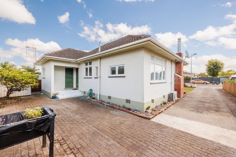 Photo of property in 11 Moore Street, West End, Palmerston North, 4412