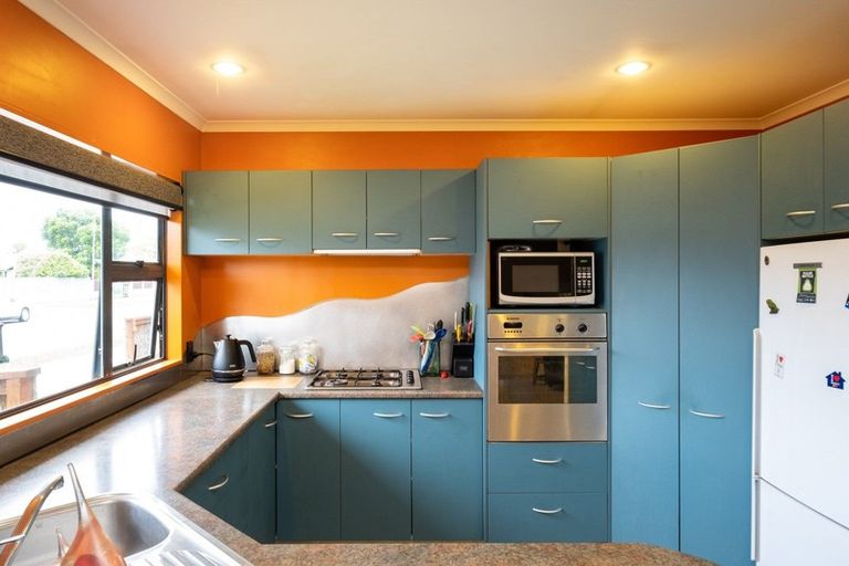 Photo of property in 27 King Street, Taradale, Napier, 4112