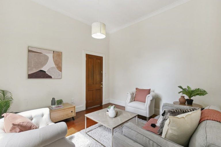 Photo of property in 90 Constable Street, Newtown, Wellington, 6021