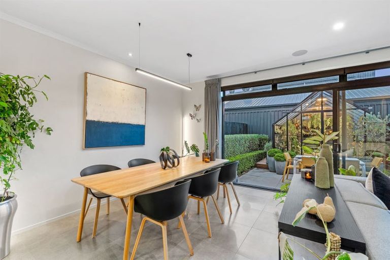 Photo of property in 4 Nohanga Lane, Hobsonville, Auckland, 0616