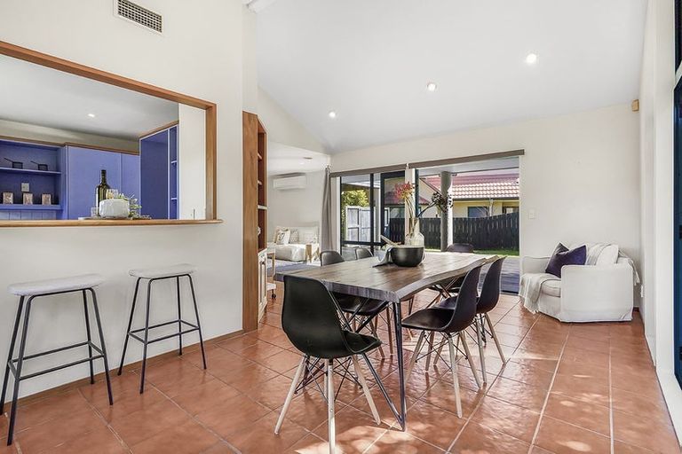 Photo of property in 13 West Ridge Drive, Western Heights, Hamilton, 3200