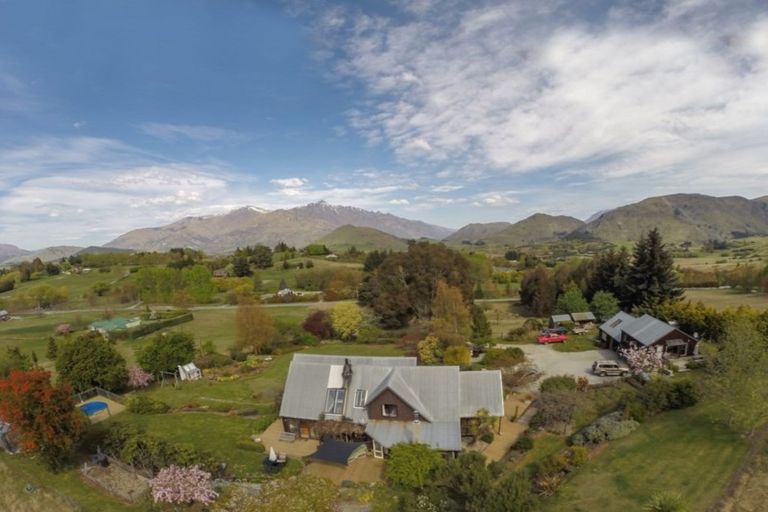 Photo of property in 58 Mountain View Road, Dalefield, Queenstown, 9371