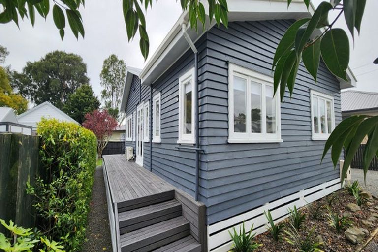 Photo of property in 18 Walsh Street, Forest Lake, Hamilton, 3200