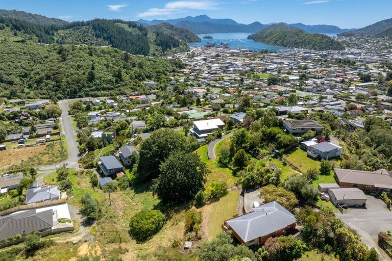 Photo of property in 19b Dorset Street, Picton, 7220