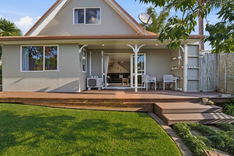 Photo of property in 5 Summerfield Lane, Albany, Auckland, 0632