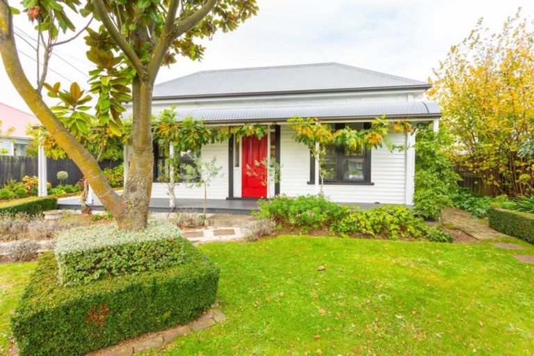 Photo of property in 6 Neville Street, Spreydon, Christchurch, 8024