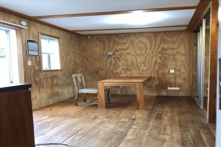 Photo of property in 94 Tannadyce Street, Strathmore Park, Wellington, 6022