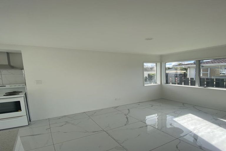Photo of property in 80 Borich Road, Sunnyvale, Auckland, 0612